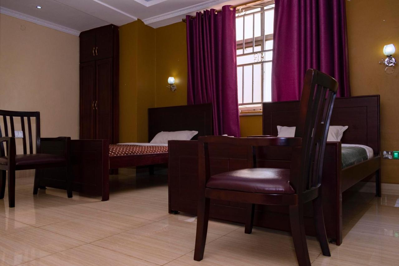 Diamonds Hotel Kampala Exterior foto